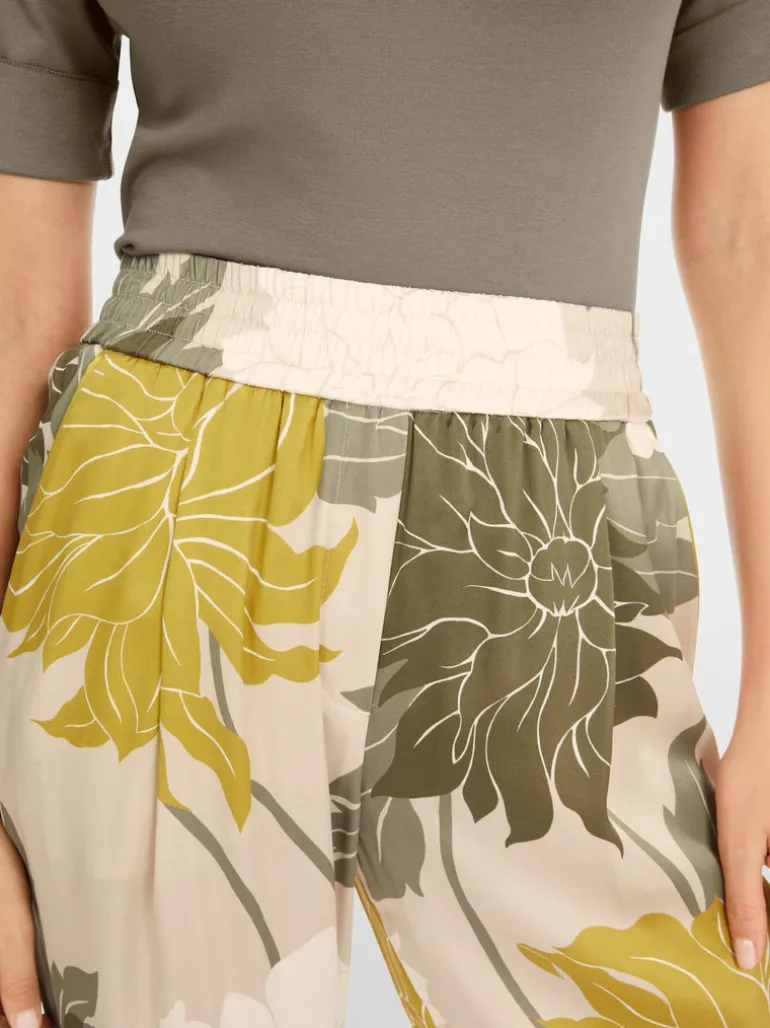 Marc Cain Wedi Silk Trousers With Floral Pattern