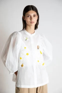 Psophia Embroidered Daisy Shirt White