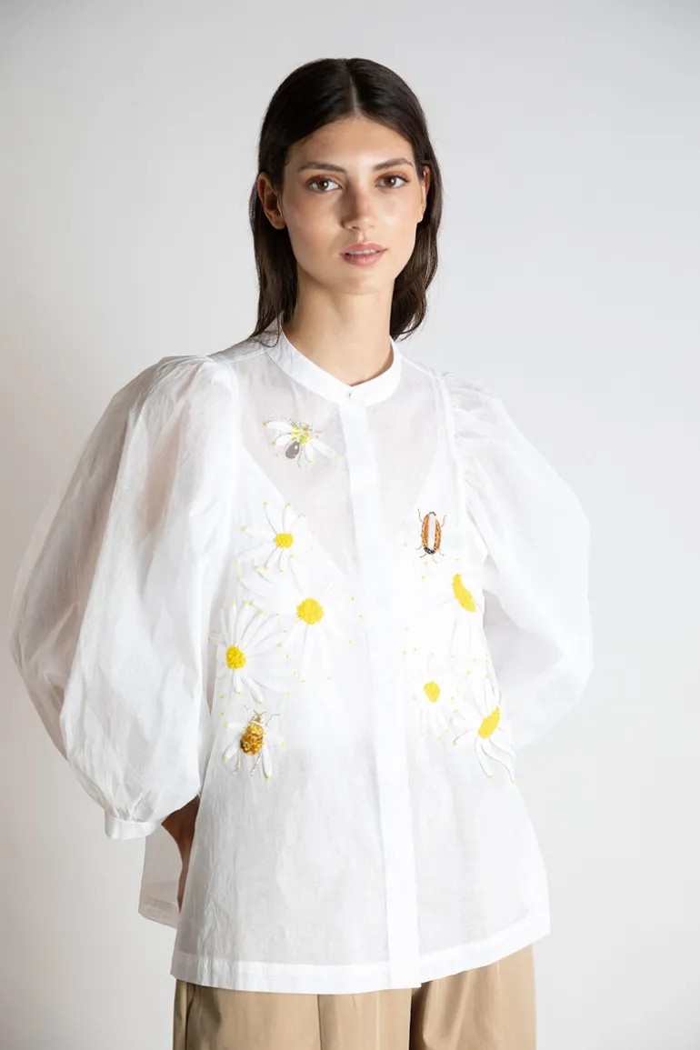 Psophia Embroidered Daisy Shirt White